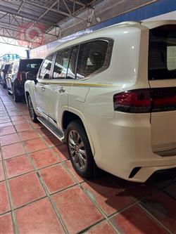 تويوتا لاندكروزر